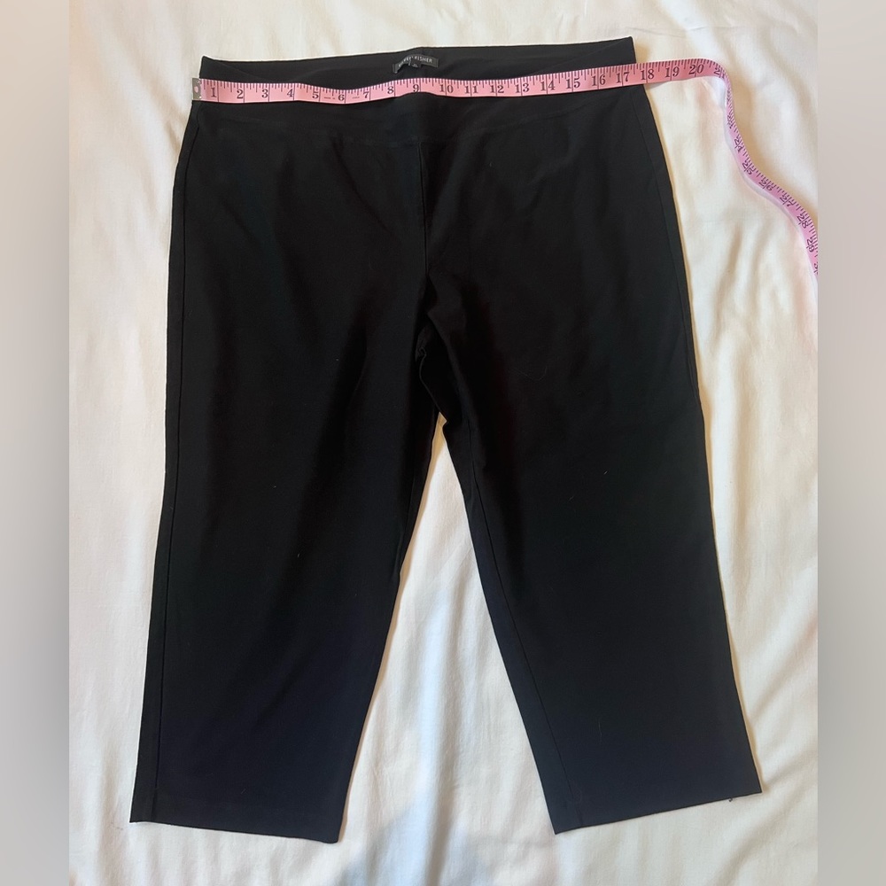 Eileen Fisher women’s Black Crop Pants size large